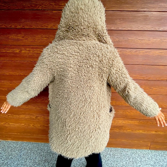 Zara Light Brown Fuzzy Coat, size M - Picture 4 of 5
